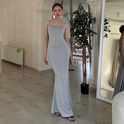 النمط الأوروبي والأمريكي للنساء الصيفية الجديدة المثيرة طوق خط واحد فراشة حرق نمط الخصر التخفيف حمالة الفستان